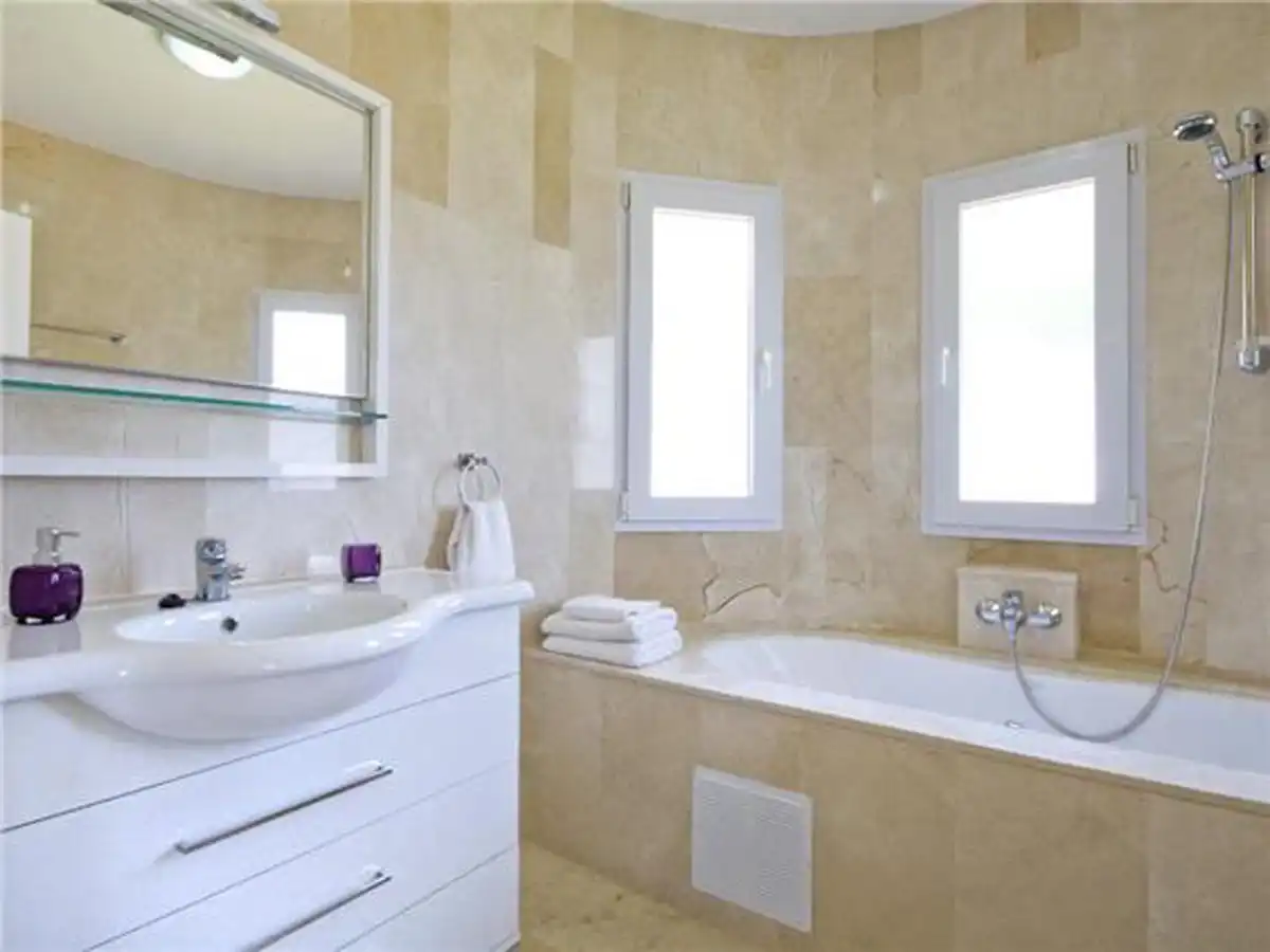 Bathroom of Houses for sale in Dénia  with Air Conditioner, Heating and Terrace