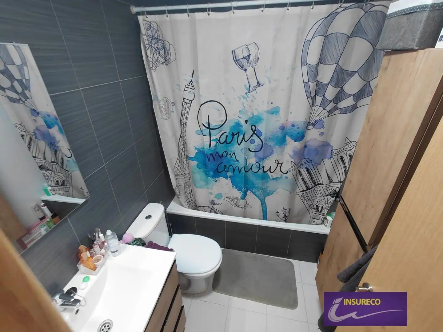 Baño de Casa adosada en venta en Valdefresno con Calefacción, Jardín privado y Terraza