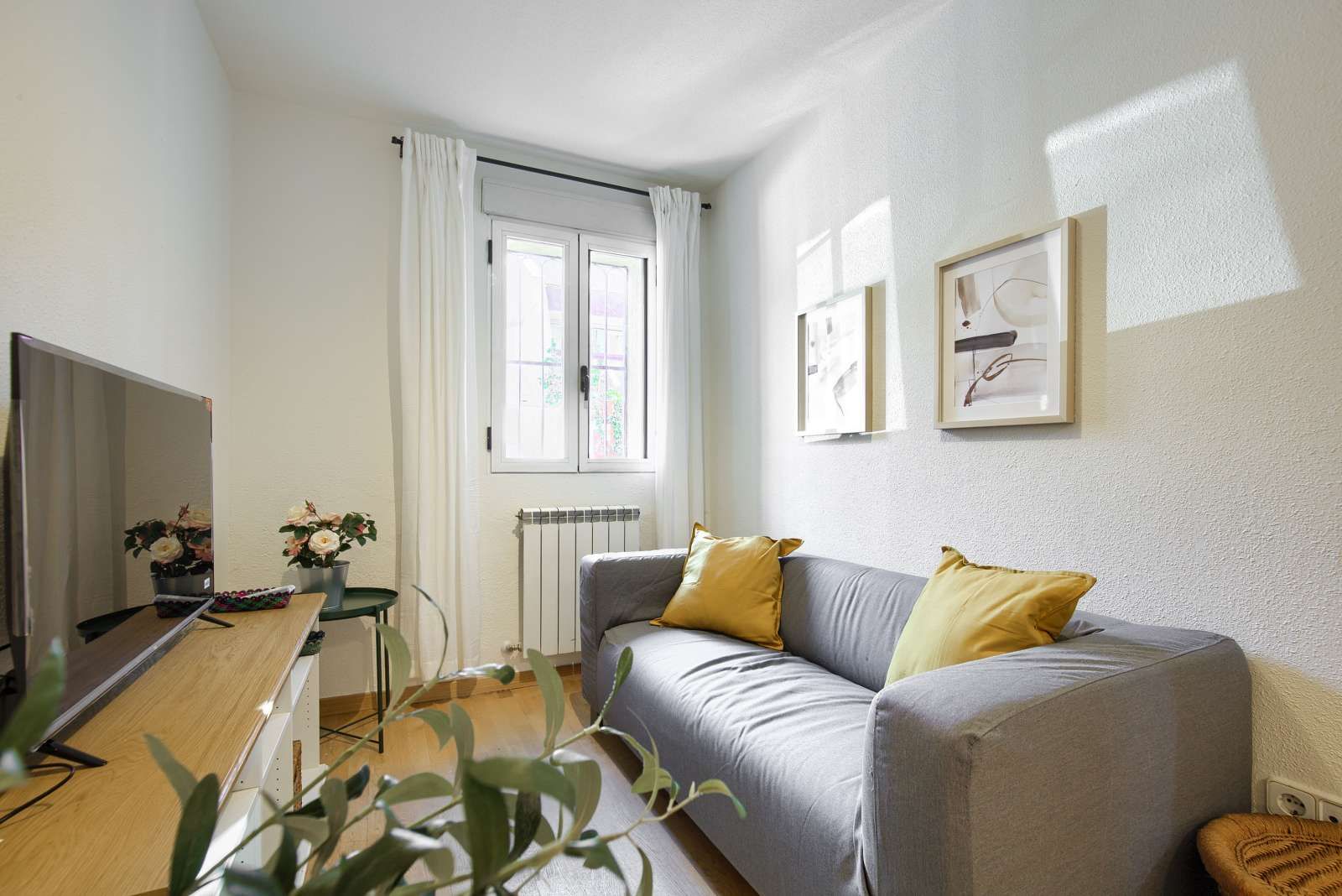 Dormitori de Apartament per a compartir en  Madrid Capital amb Aire condicionat, Calefacció i Terrassa