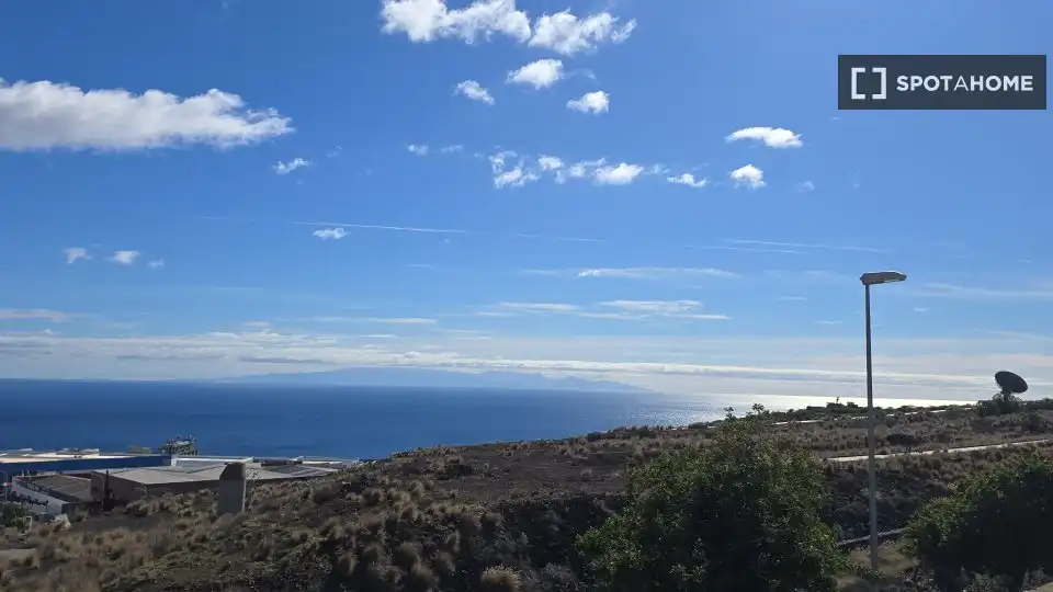 Vista exterior de Apartament per a compartir en Santa Cruz de Tenerife amb Aire condicionat, Terrassa i Moblat
