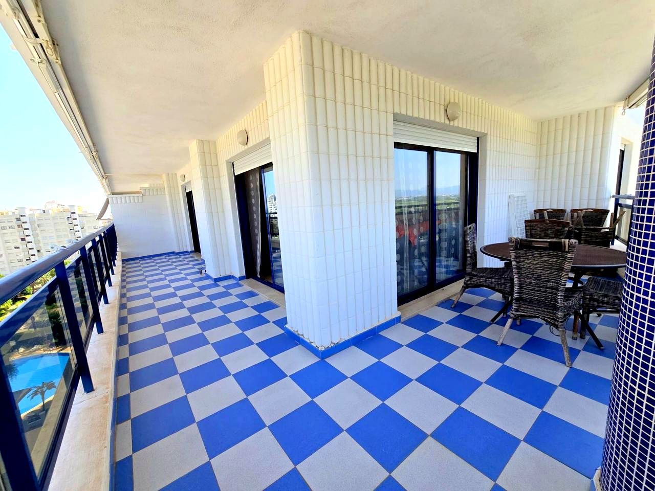 Terraza de Apartamento de alquiler en Gandia con Aire acondicionado, Terraza y Amueblado