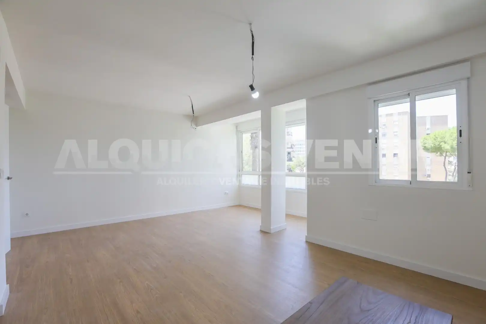 Sala de estar de Piso de alquiler en Sevilla con Aire acondicionado y Balcón