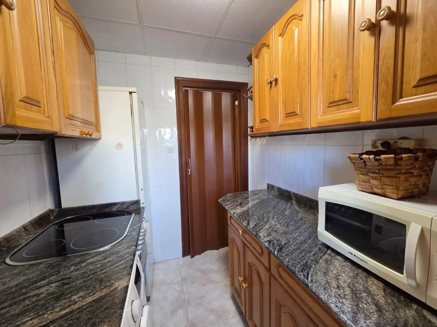 Kitchen of Flat for rent in Santander  with Heating, Parquet flooring and Furnished