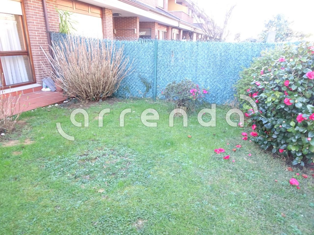 Jardín de Casa o chalet de alquiler en El Astillero   con Aire acondicionado, Calefacción y Terraza