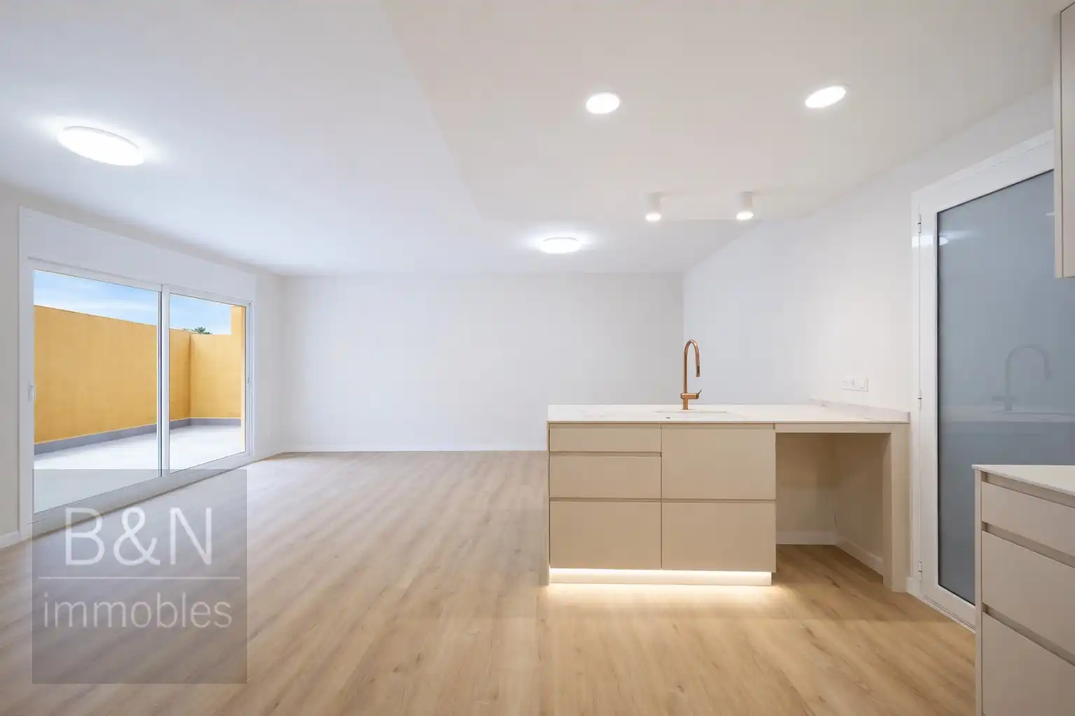 Cocina de Piso en venta en Terrassa con Aire acondicionado, Calefacción y Terraza