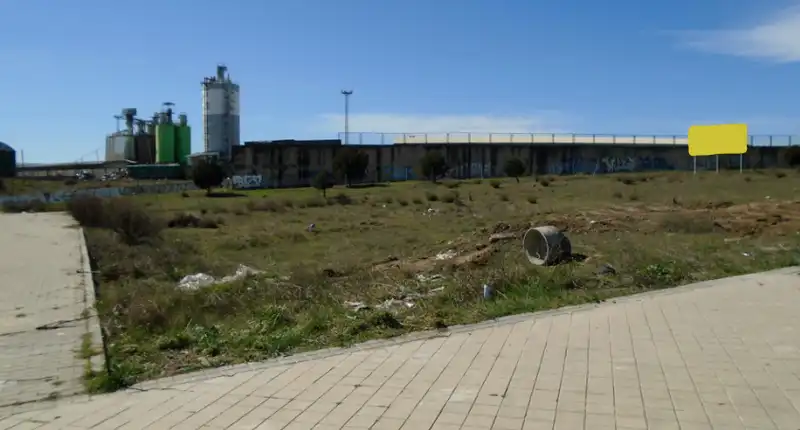 Fabrik Grundstücke zum Verkauf in Madrid
