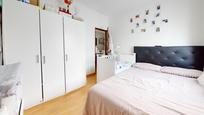 Bedroom of Flat for sale in  Madrid Capital  with Terrace and Balcony