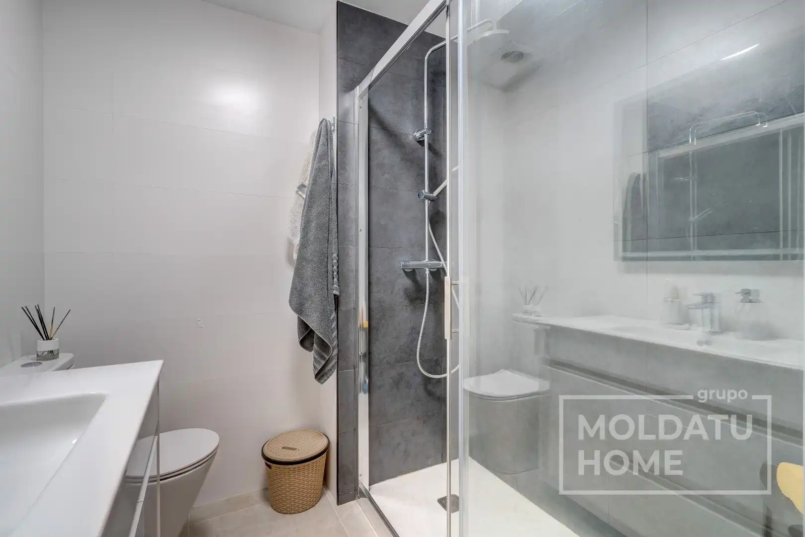 Badezimmer von Wohnungen zum Verkauf in Donostia - San Sebastián  mit Heizung und Terrasse