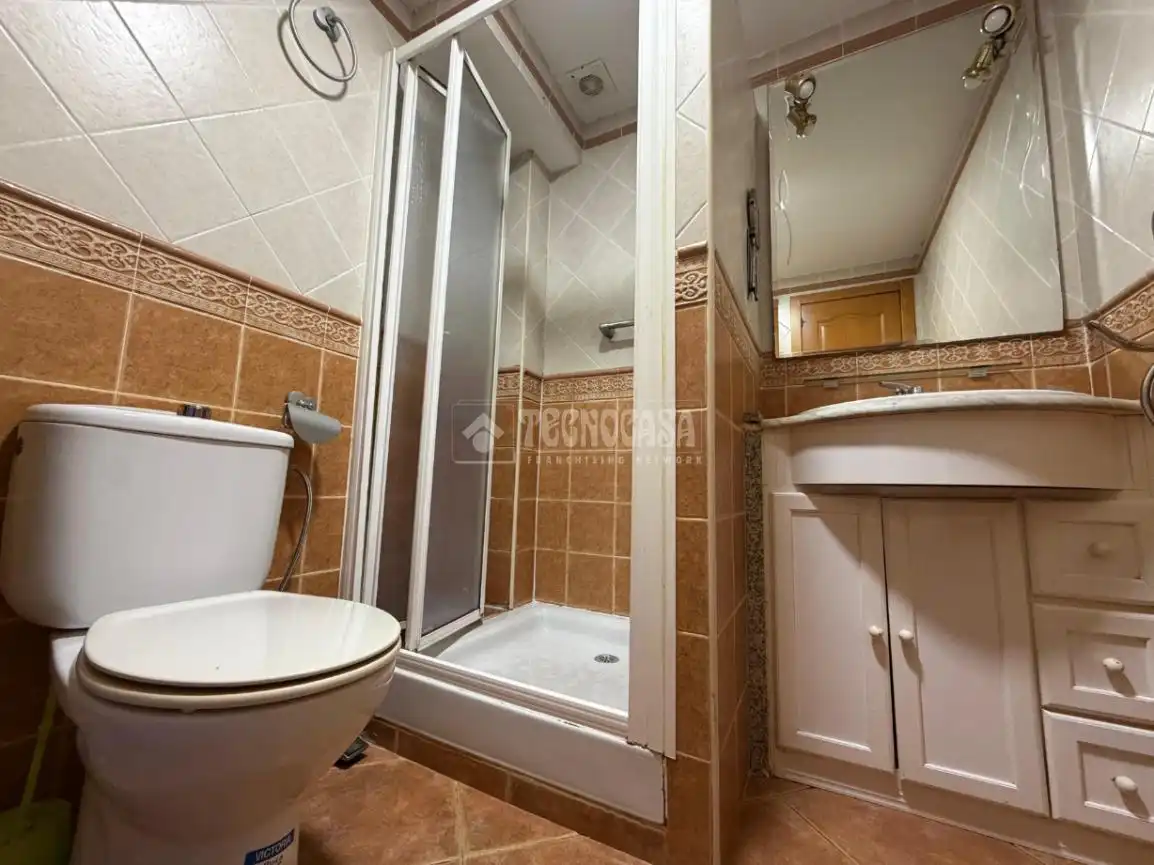 Bathroom of Flat for sale in Sevilla