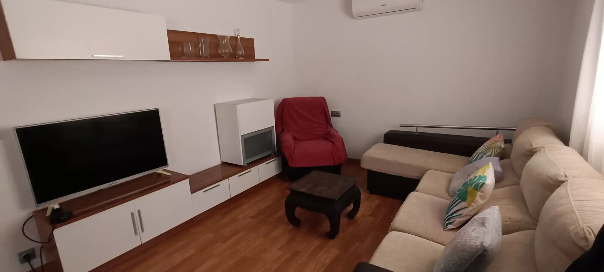 Sala d'estar de Casa o xalet en venda en Alhama de Murcia amb Aire condicionat, Jardí privat i Terrassa