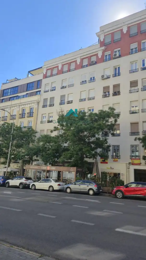 Vista exterior de Piso de alquiler en Madrid con Calefacción y Amueblado