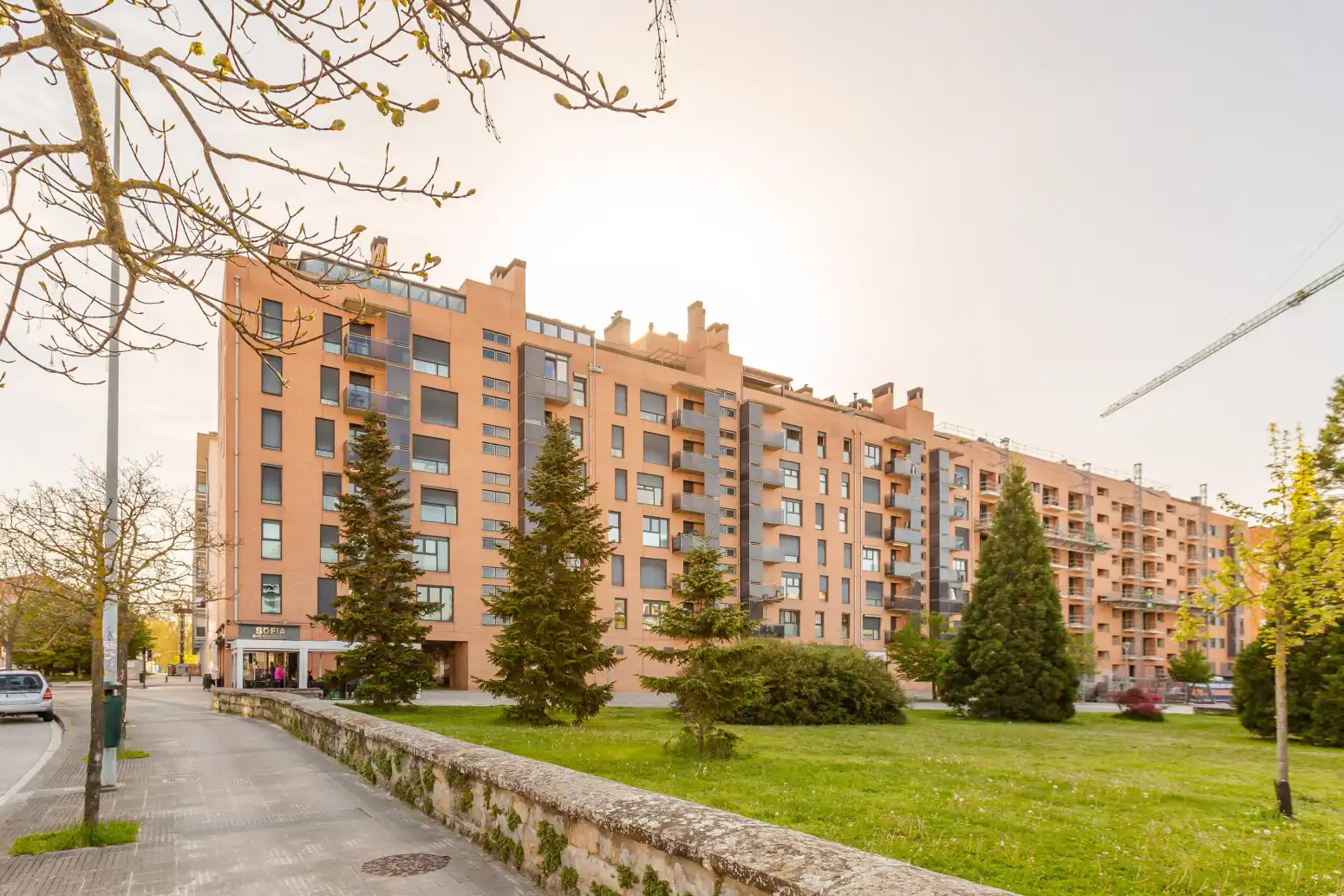 Vista exterior de Ático en venta en  Pamplona / Iruña con Calefacción, Parquet y Terraza