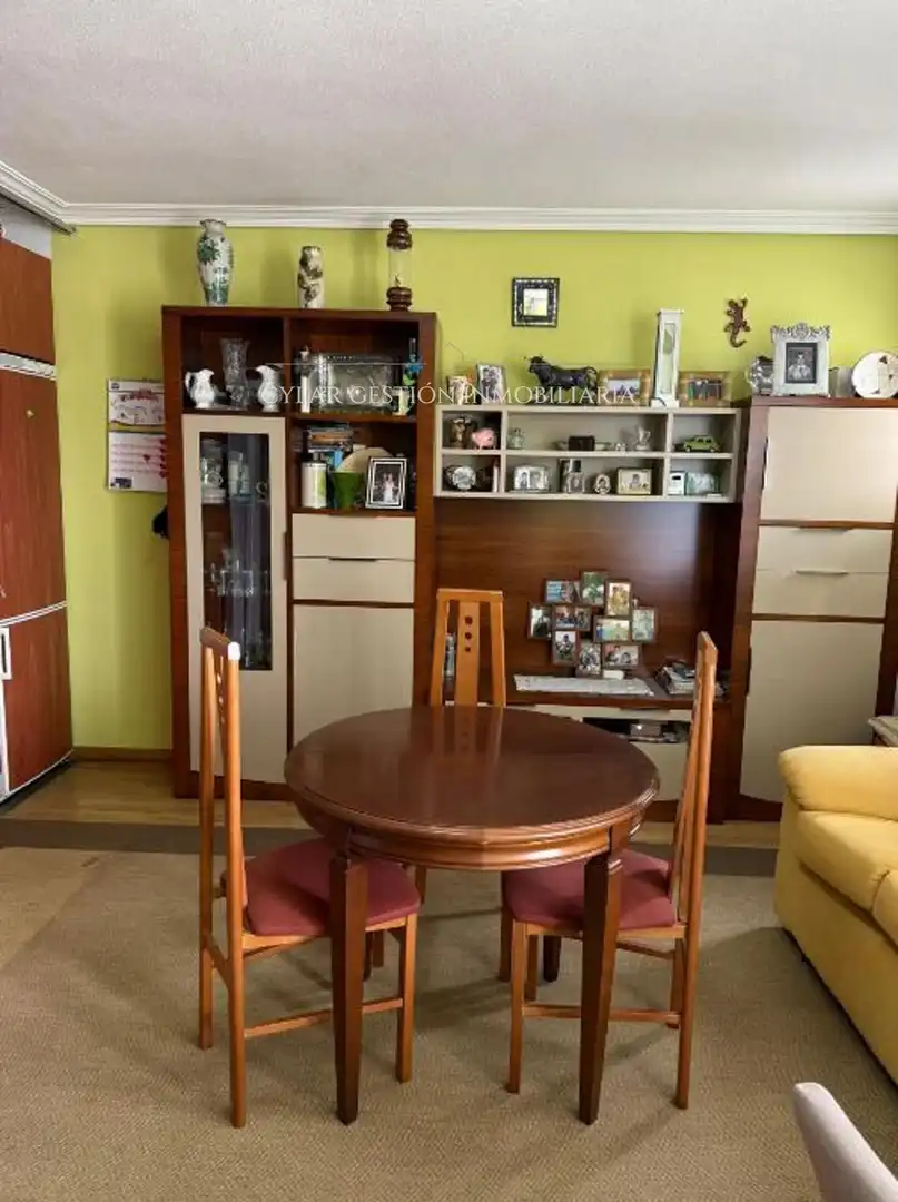 Comedor de Piso en venta en Salamanca con Calefacción, Terraza y Amueblado
