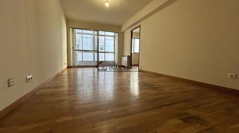 Photo 2 of Flat for sale in Loureiro Crespo, Zona de Plaza de Barcelos, Pontevedra