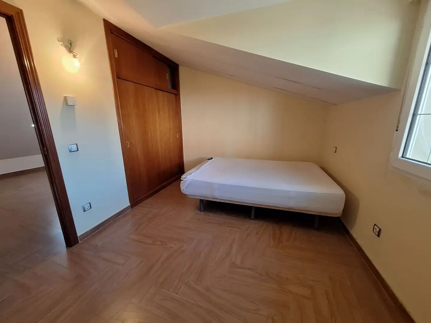 Habitación de Casa o chalet en venta en San Bartolomé de Pinares con Calefacción y Balcón