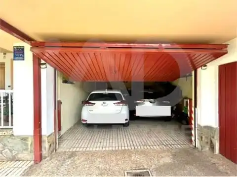 Parking of Houses for sale in Santovenia de la Valdoncina  with Heating and Terrace