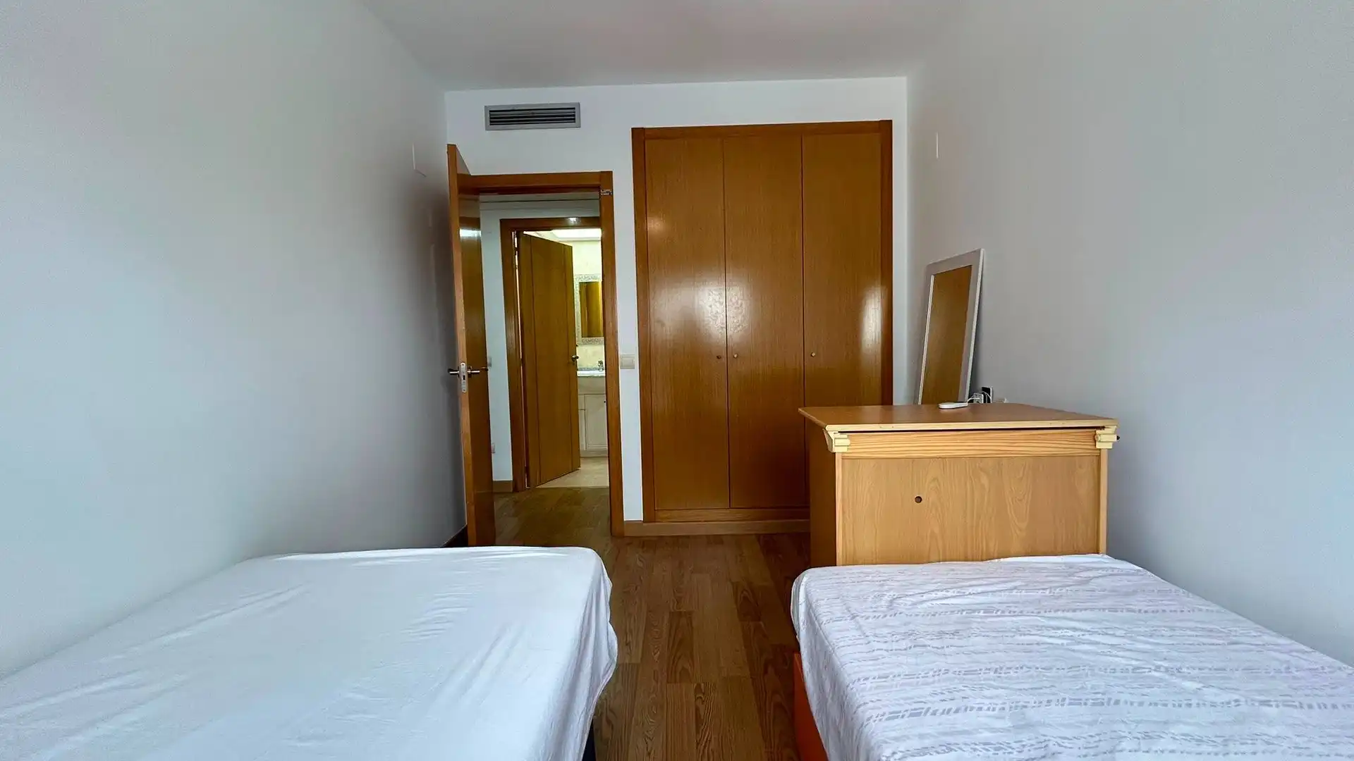 Schlafzimmer von Wohnungen zur Miete in La Pobla de Farnals mit Klimaanlage, Heizung und Terrasse