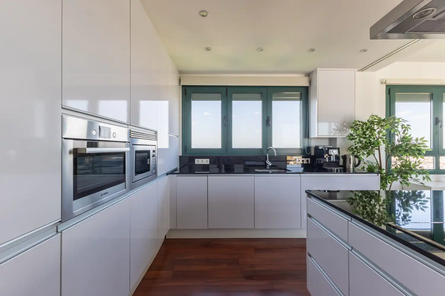 Kitchen of Attic for rent in Valencia  with Air Conditioner, Heating and Parquet flooring