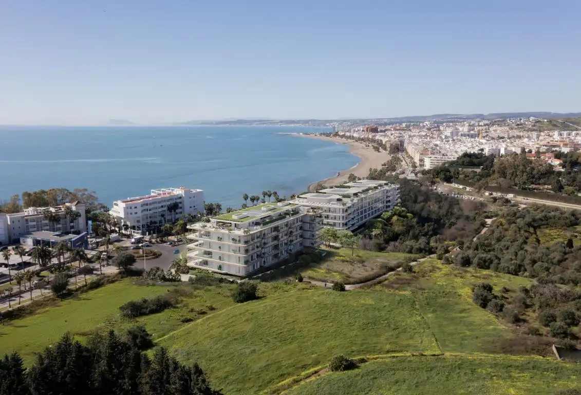 Apartamento con piscina en venta en Estepona Pueblo, imagen 2