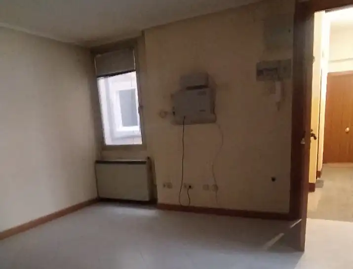 Piso en venta en C/ Maria Teresa Gil de Garate , Gran Via