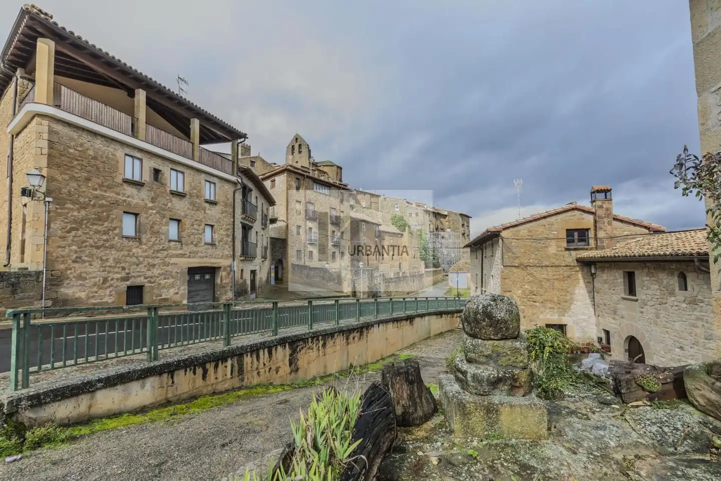 Vista exterior de Casa o xalet en venda en Sos del Rey Católico amb Calefacció