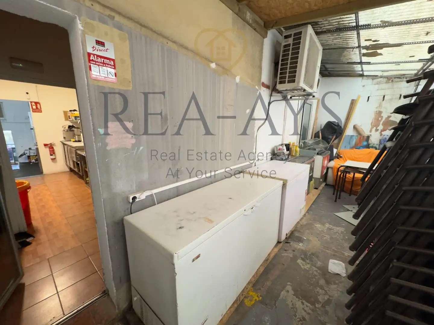 Commercial properties for sale in Cornellà de Llobregat  with Air Conditioner, Furnished and Internet