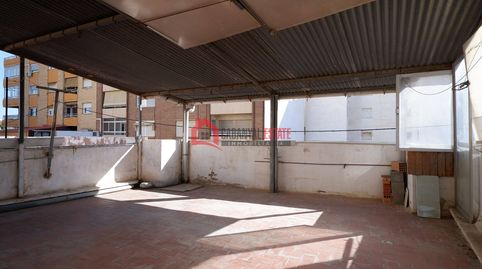Foto 2 de Casa adosada en venda a Avenida de Abril - 9 de Octubre, Sagunto / Sagunt