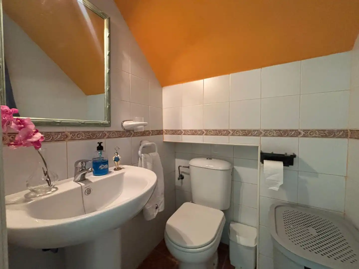 Baño de Casa adosada en venta en Islantilla con Terraza, Trastero y Piscina comunitaria