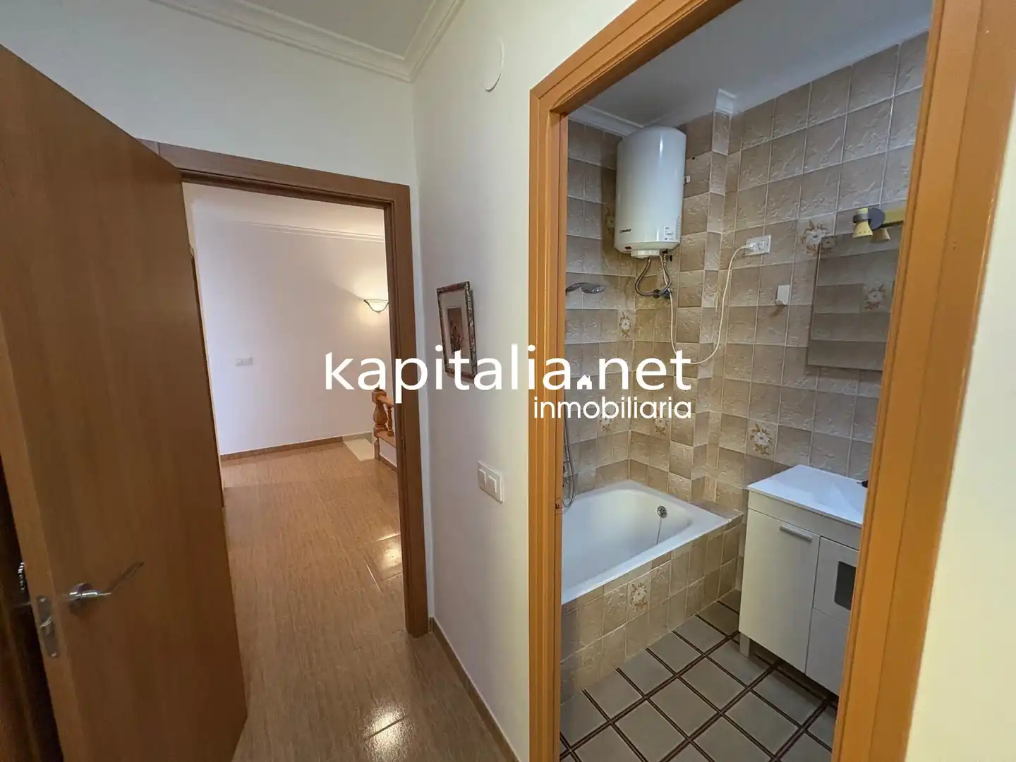 Habitación de Dúplex en venta en Enguera con Balcón