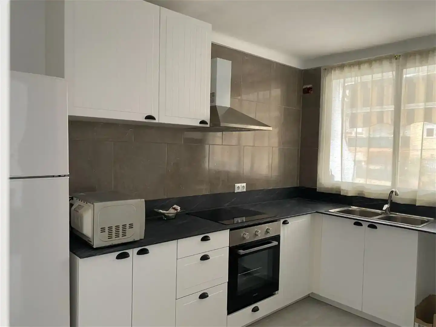 Küche von Wohnung zum Verkauf in Castell d'Aro, Platja d'Aro i s'Agaró mit Balkon