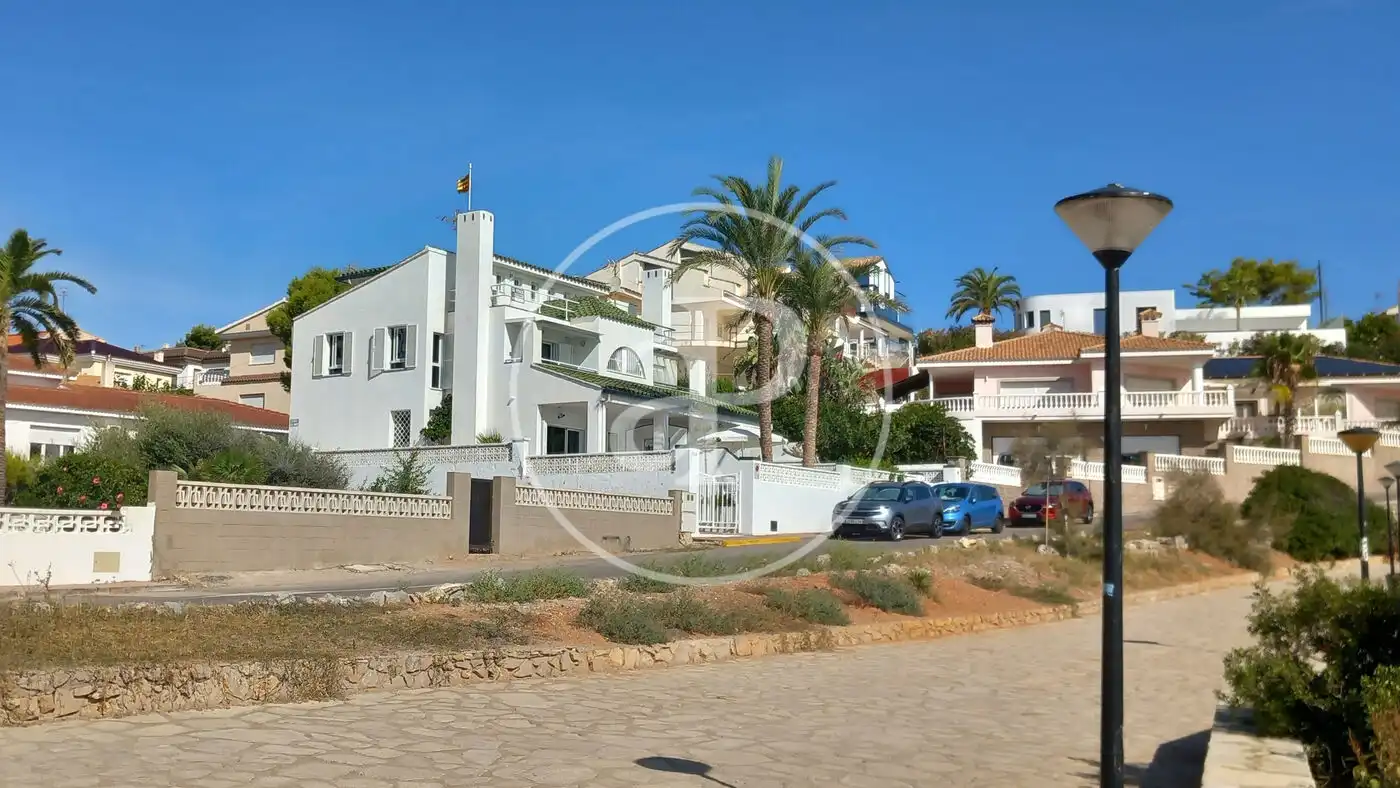 Vista exterior de Casa adosada en venda en Oropesa del Mar / Orpesa amb Calefacció i Moblat