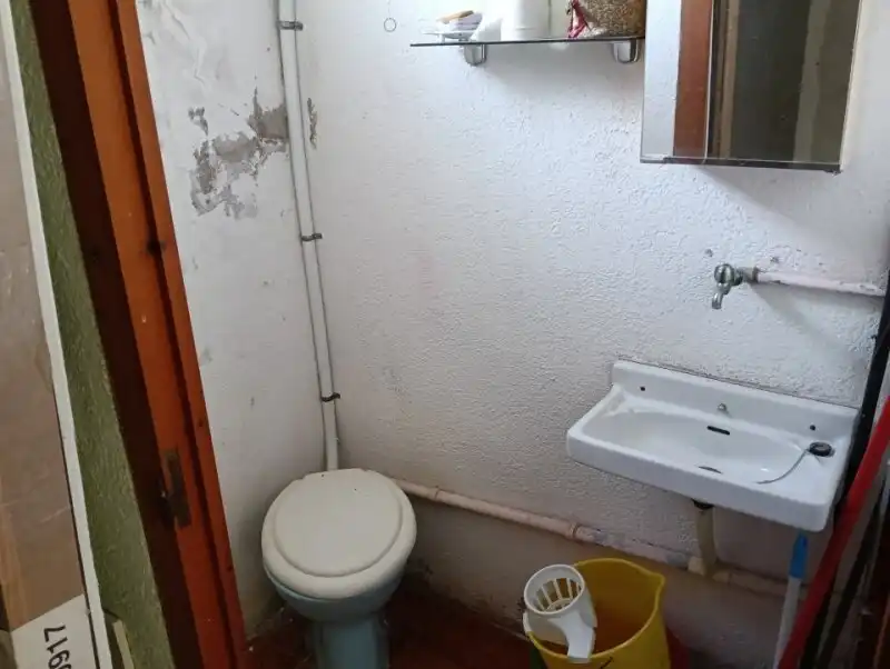 Bany de Casa o xalet en venda en Aldover amb Terrassa, Piscina i Moblat