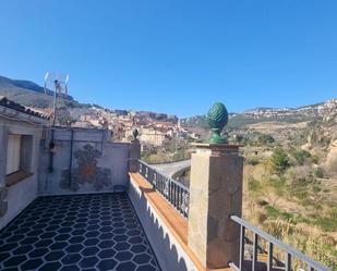 Vista exterior de Finca rústica en venda en Cebanico amb Terrassa i Balcó