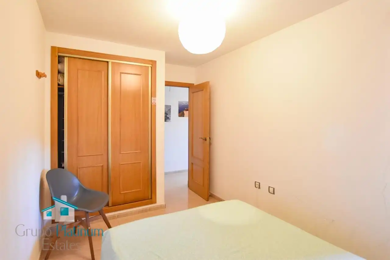 Dormitori de Apartament en venda en Pulpí amb Aire condicionat, Piscina i Moblat