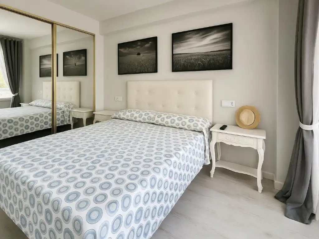 Habitación de Piso en venta en Benidorm con Aire acondicionado, Piscina y Amueblado