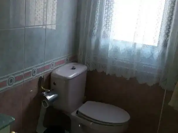 Baño de Piso de alquiler en Sahagún con Parquet, Trastero y Amueblado