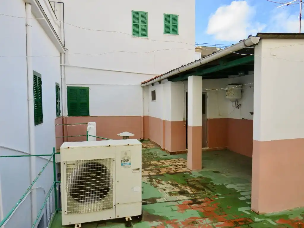 Buildings for sale in Andratx