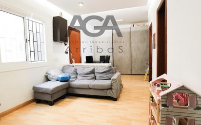 Flat for sale in Badalona  with Air Conditioner