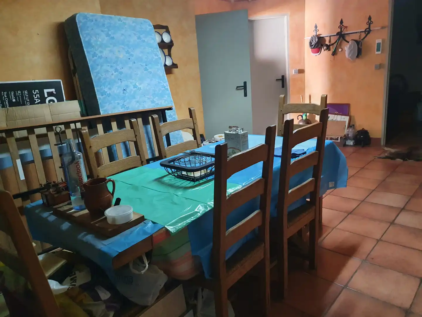 Menjador de Casa o xalet en venda en León Capital  amb Calefacció, Jardí privat i Forn