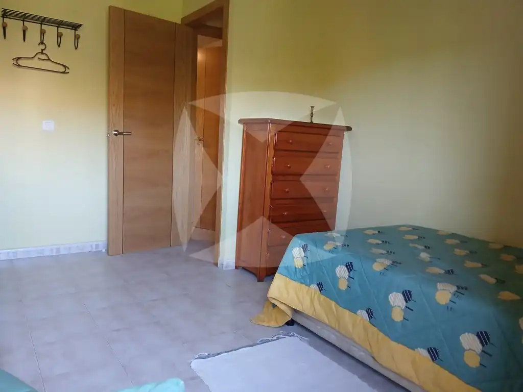 Dormitori de Pis en venda en Cáceres amb Aire condicionat i Moblat