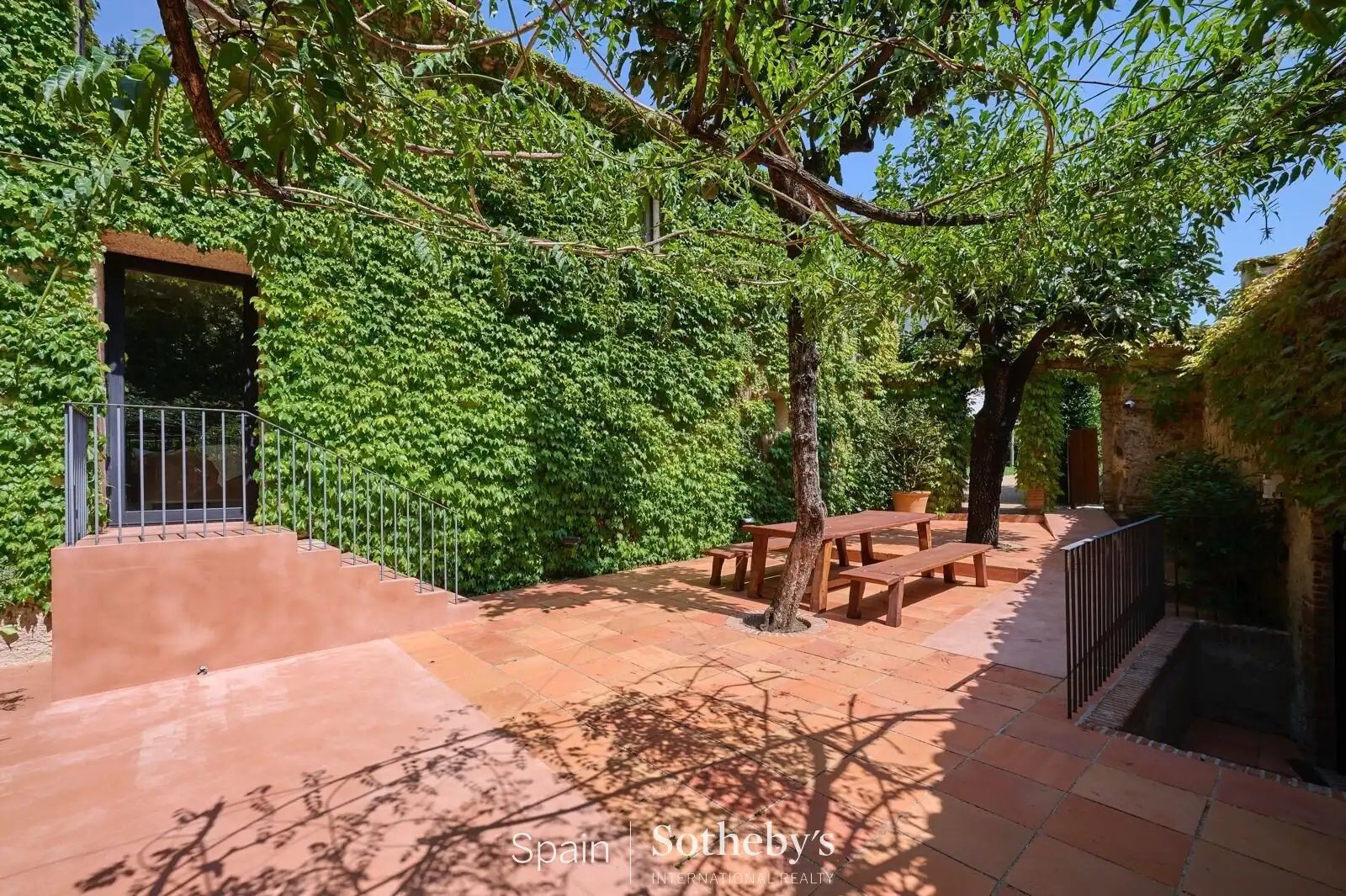 Terrassa de Casa o xalet en venda en Alella amb Aire condicionat, Calefacció i Jardí privat