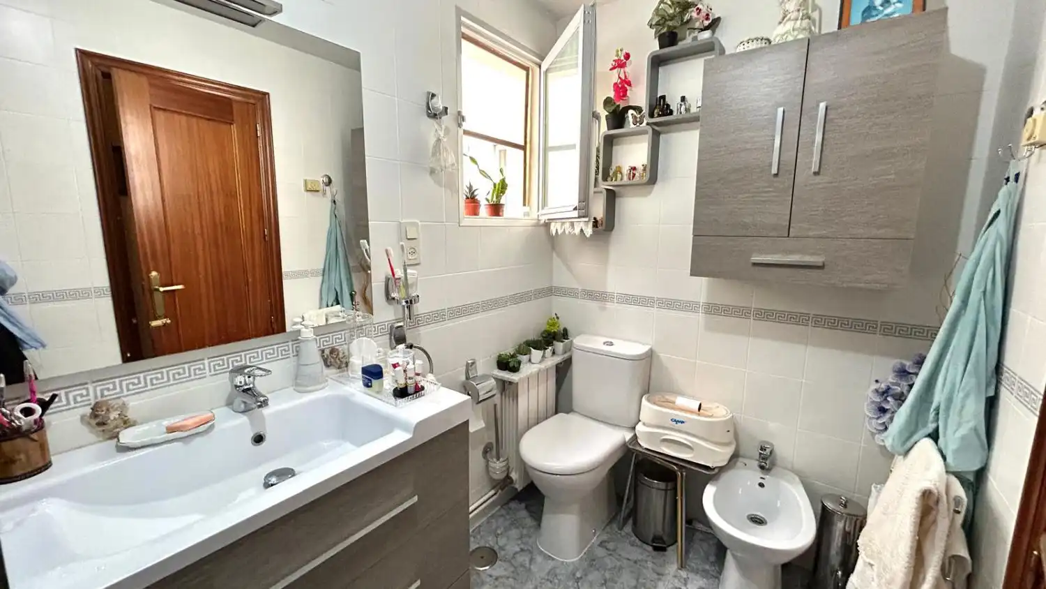 Baño de Piso en venta en Albacete con Calefacción