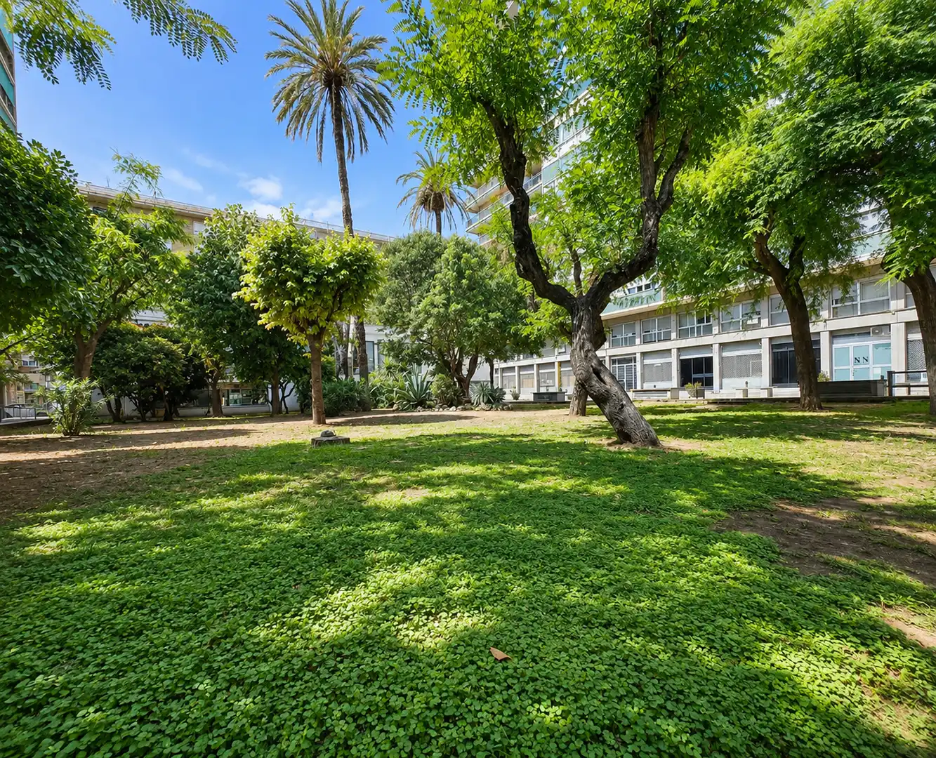 Jardí de Pis en venda en Barcelona amb Aire condicionat, Calefacció i Jardí privat