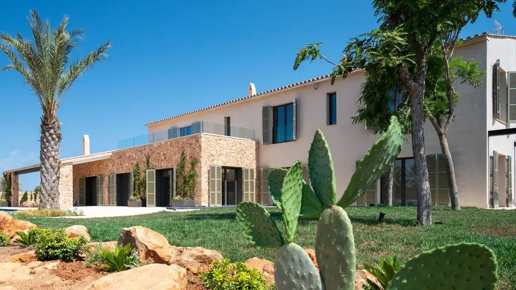 Country house with garden for sale in Llucmajor pueblo, imagen 2