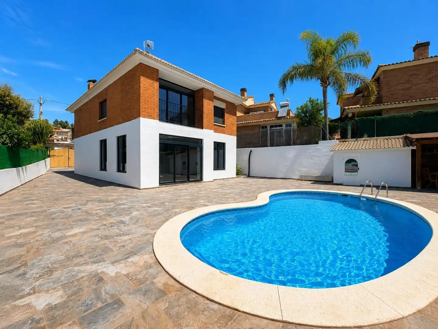 Piscina de Casa o chalet en venta en Calafell con Aire acondicionado, Calefacción y Jardín privado