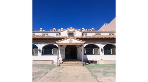 Venta de un hotel en Ruidera en pleno rendimiento con mas 100 comensales