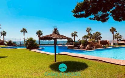 Piscina de Apartament en venda en La Manga del Mar Menor amb Terrassa, Moblat i Forn