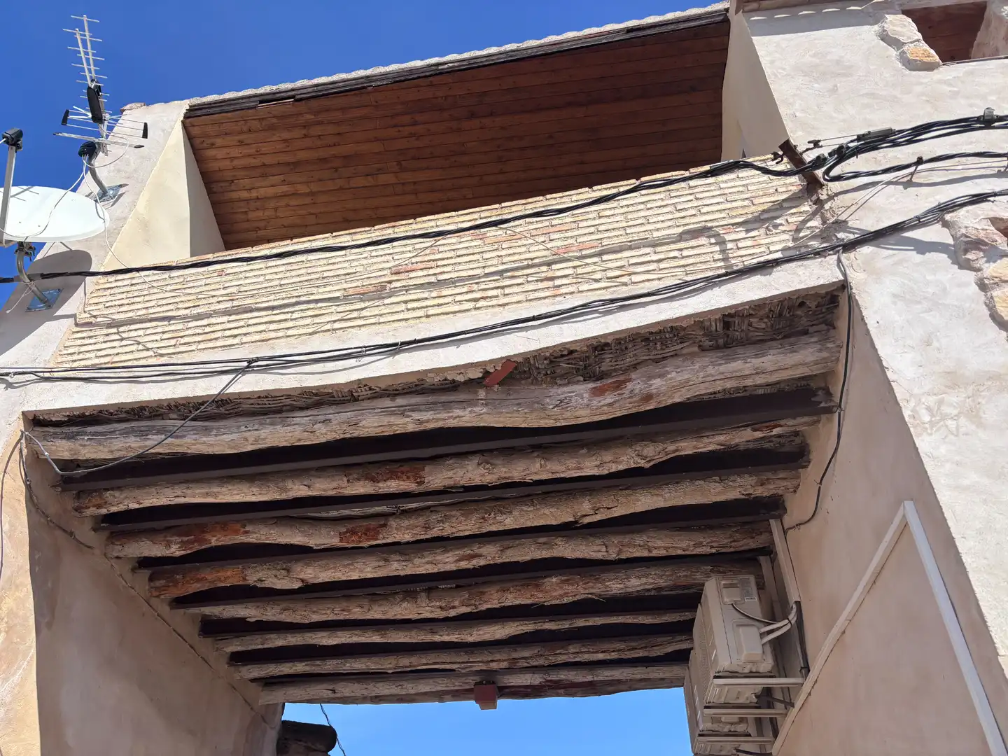 Vista exterior de Casa o chalet en venta en Escatrón con Terraza, Trastero y Amueblado