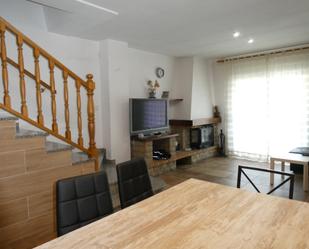 Living room of Single-family semi-detached for sale in Sant Vicenç de Torelló  with Air Conditioner, Terrace and Balcony