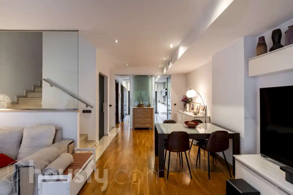 Sala de estar de Casa o chalet en venta en Barcelona con Aire acondicionado, Calefacción y Jardín privado
